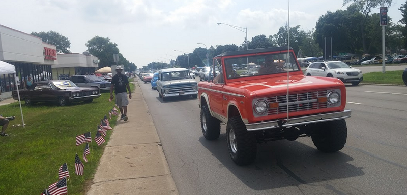 Illustration for article titled The Weirdest And Sexiest Cars That Showed Up To The Woodward Dream Cruise